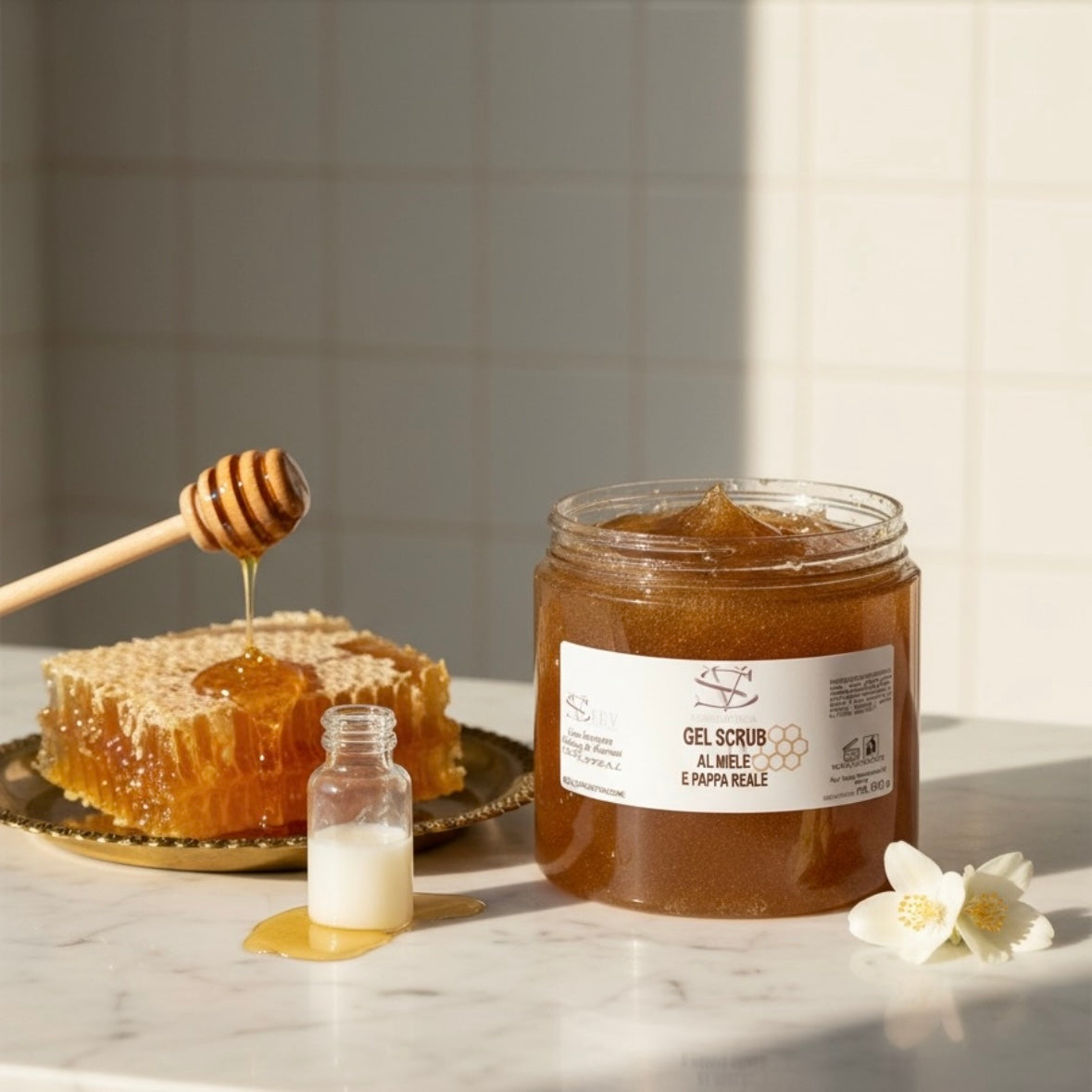 Honey & Royal Jelly Velvety Regenerating Gel Scrub – 600 ml